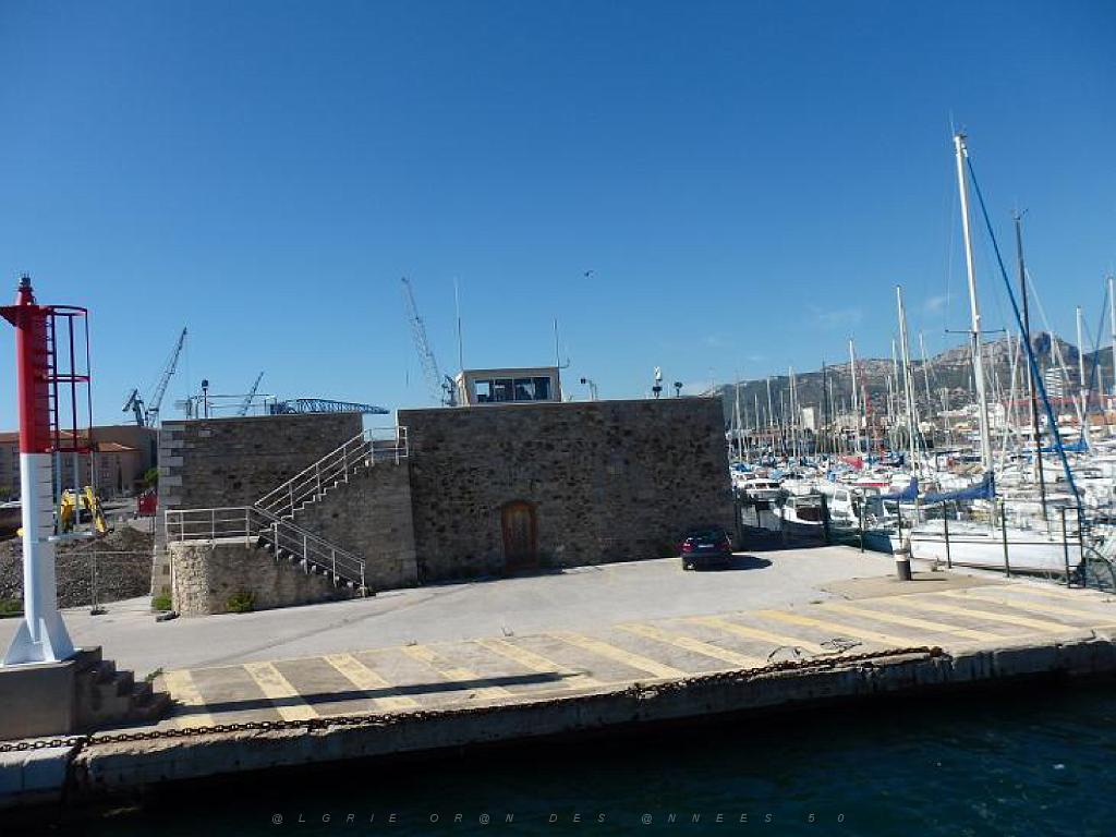 183 TOULON ET SA RADE (37).jpg